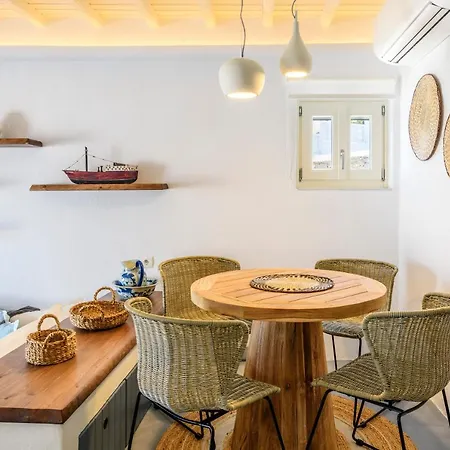 Mykonos Perla Town House *