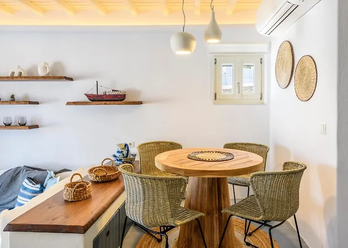 Mykonos Perla Town House *